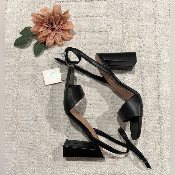A NEW DAY Haley Black Memory Foam Block Heels Sandals- Size 8 1/2 - Picture 7 of 9